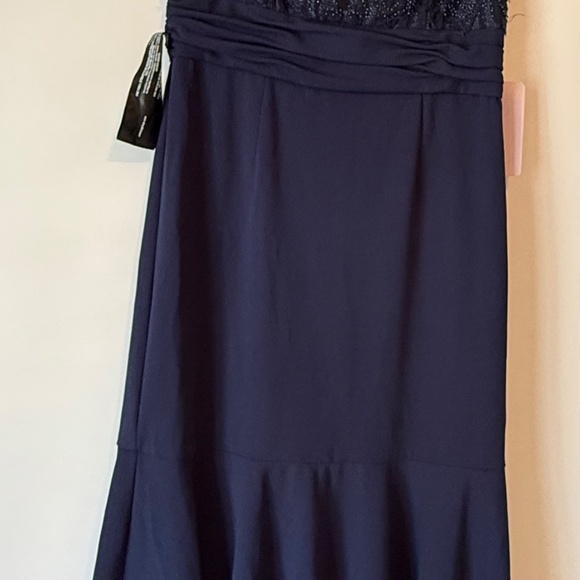 NWT JS Collections Celia Mixed Media Mermaid Gown Deep Navy Size 14 MSRP $298 - Picture 2 of 11